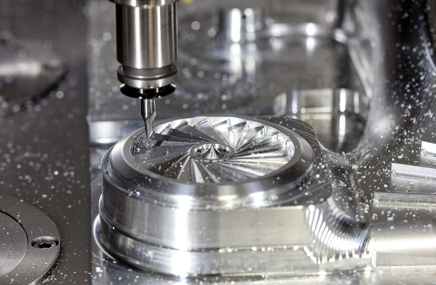 Optimize machining accuracy through HEIDENHAIN